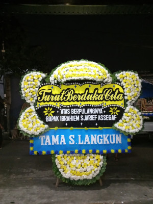 Papan Bunga Duka di Kakaskasen Tiga